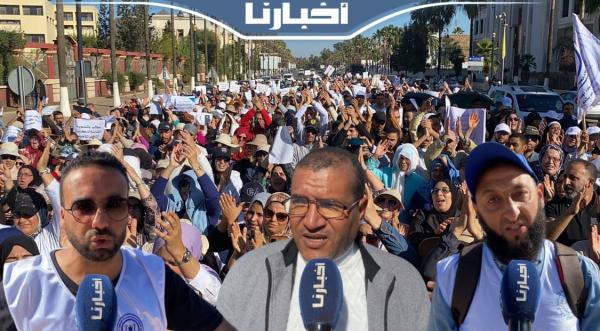 أساتذة: مغاديش نديرو النية لي ݣالت الحكومة وسنستمر في الإضراب